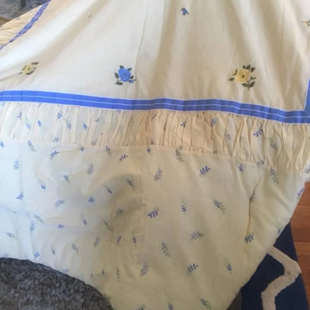 Laura Ashley twin yellow & periwinkle blue Floral Bedding 3 piece set